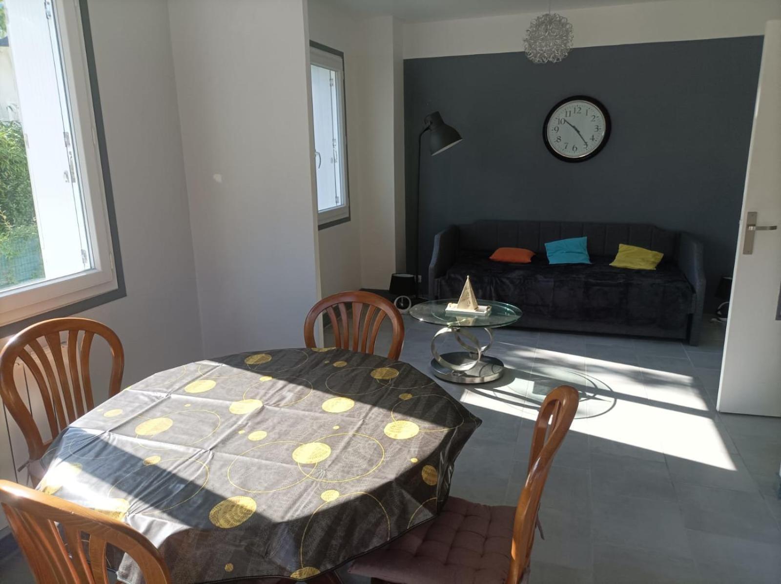 Apartment Plain Pied Proche De La *